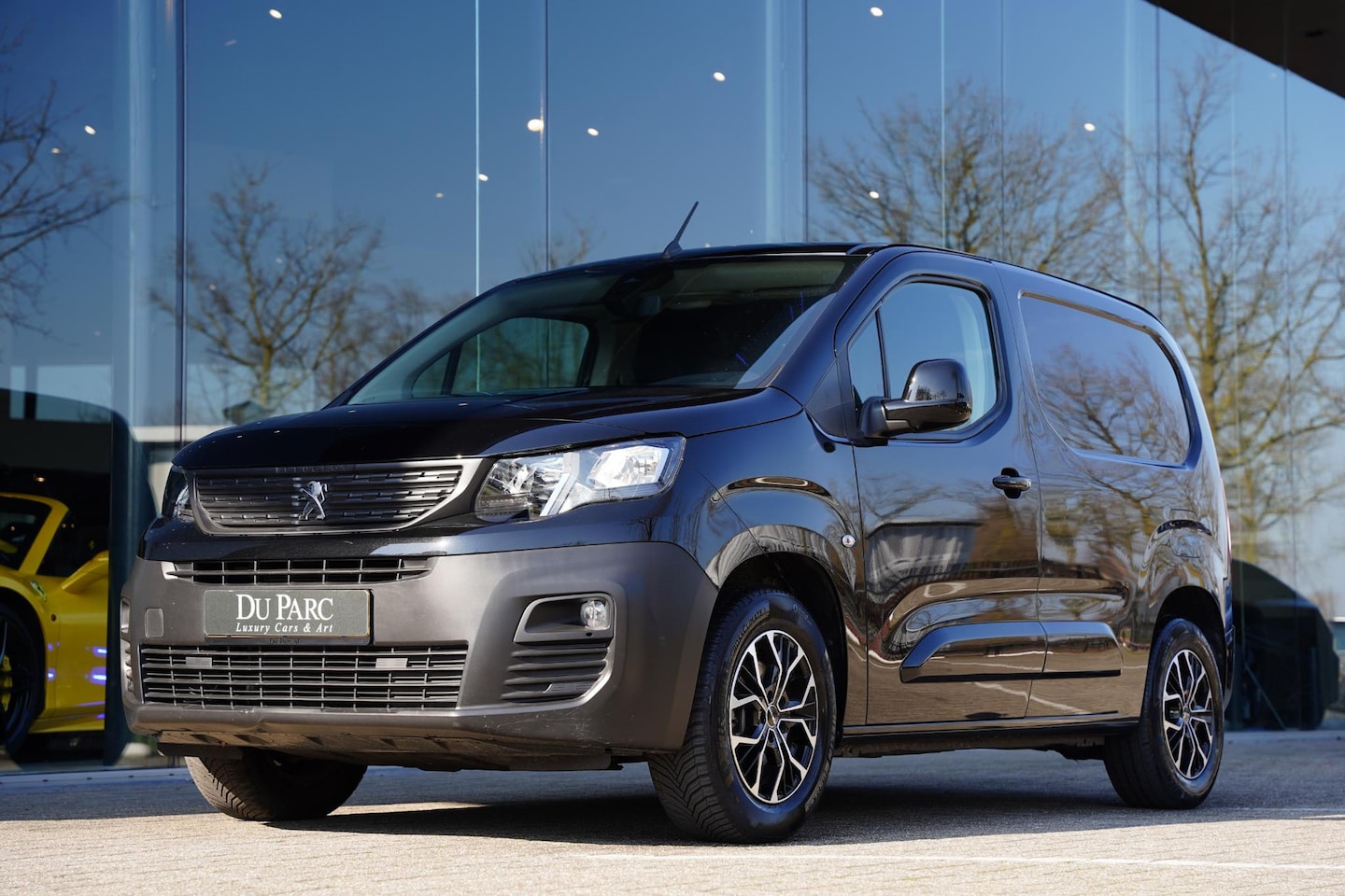 Peugeot e-Partner - 136 L1 50 kWh Navigatie  / 3 Zits / 1e Eigenaar - AutoWereld.nl