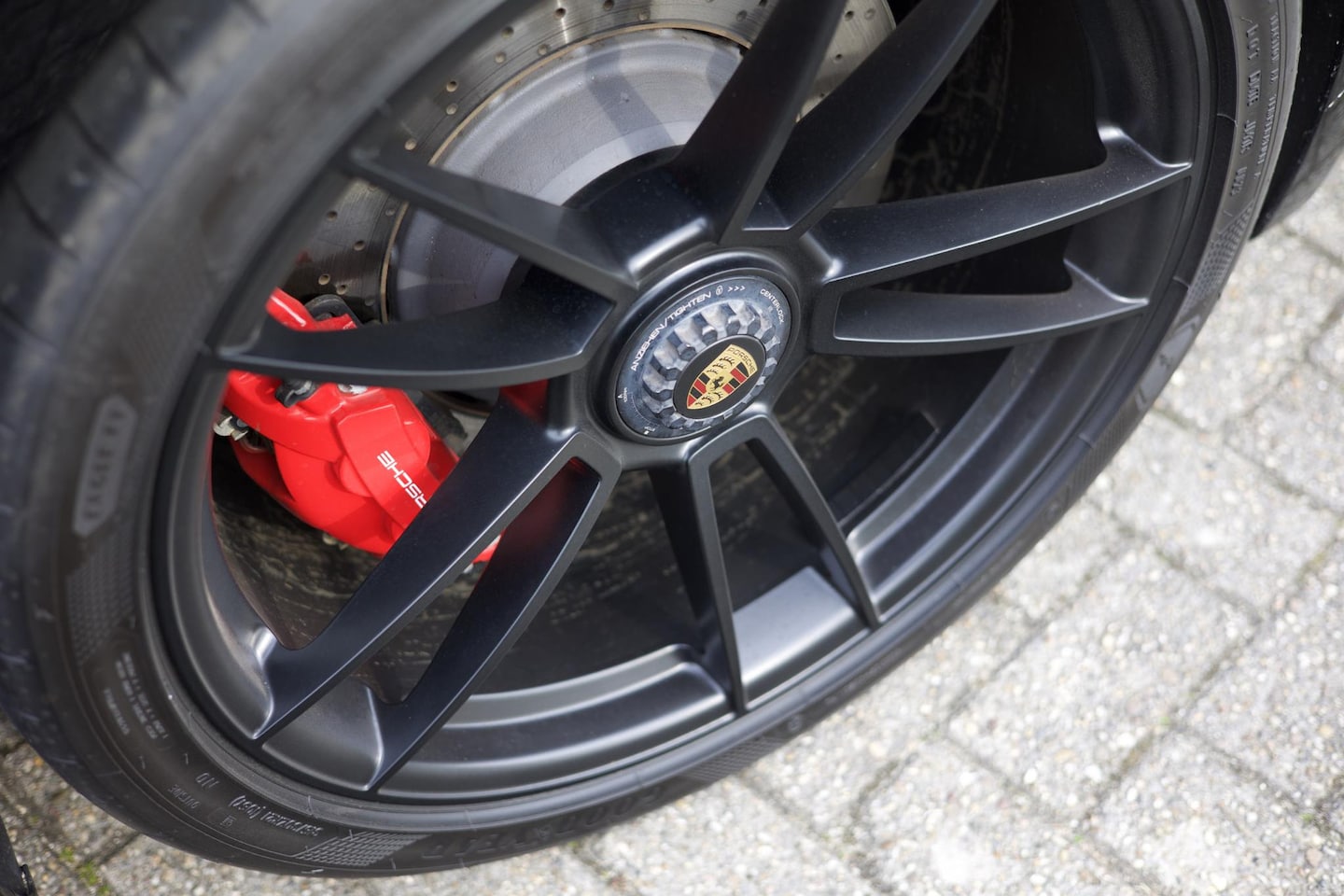 Porsche 911 - 3.0 Carrera 4 GTS Pano | Stoelventilatie | Leder | Race-Tex - AutoWereld.nl