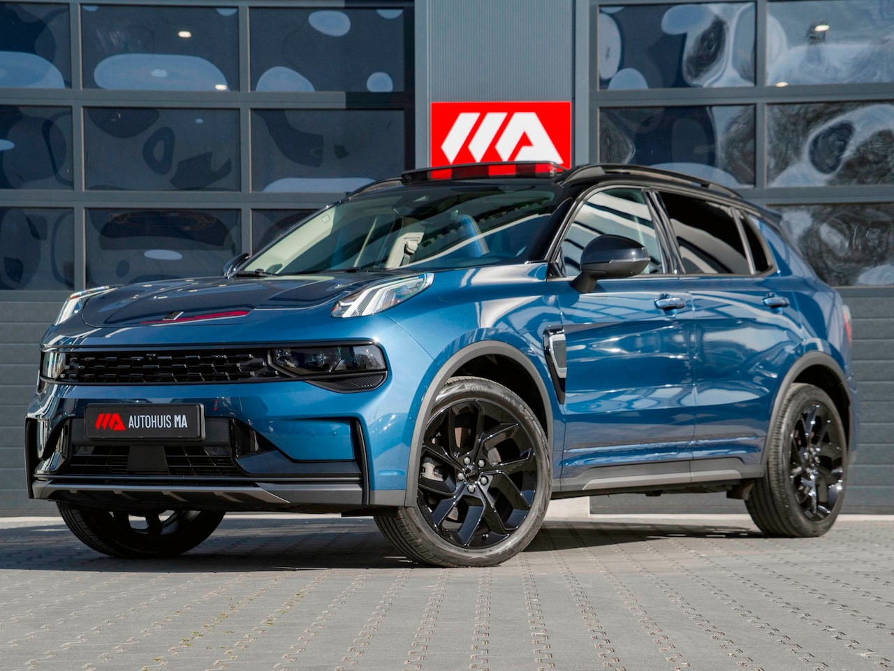 Lynk & Co 01 - 1.5 Black Edition Panoramadak|Camera|ACC|Stoelverwarming - AutoWereld.nl