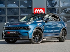 Lynk & Co 01 - 1.5 Black Edition Panoramadak|Camera|ACC|Stoelverwarming