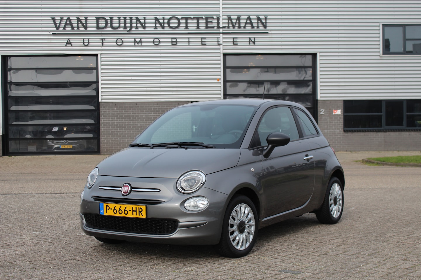 Fiat 500 - 1.0 Hybrid Cult / Carplay / Navigatie / LMV 15" / N.A.P. - AutoWereld.nl