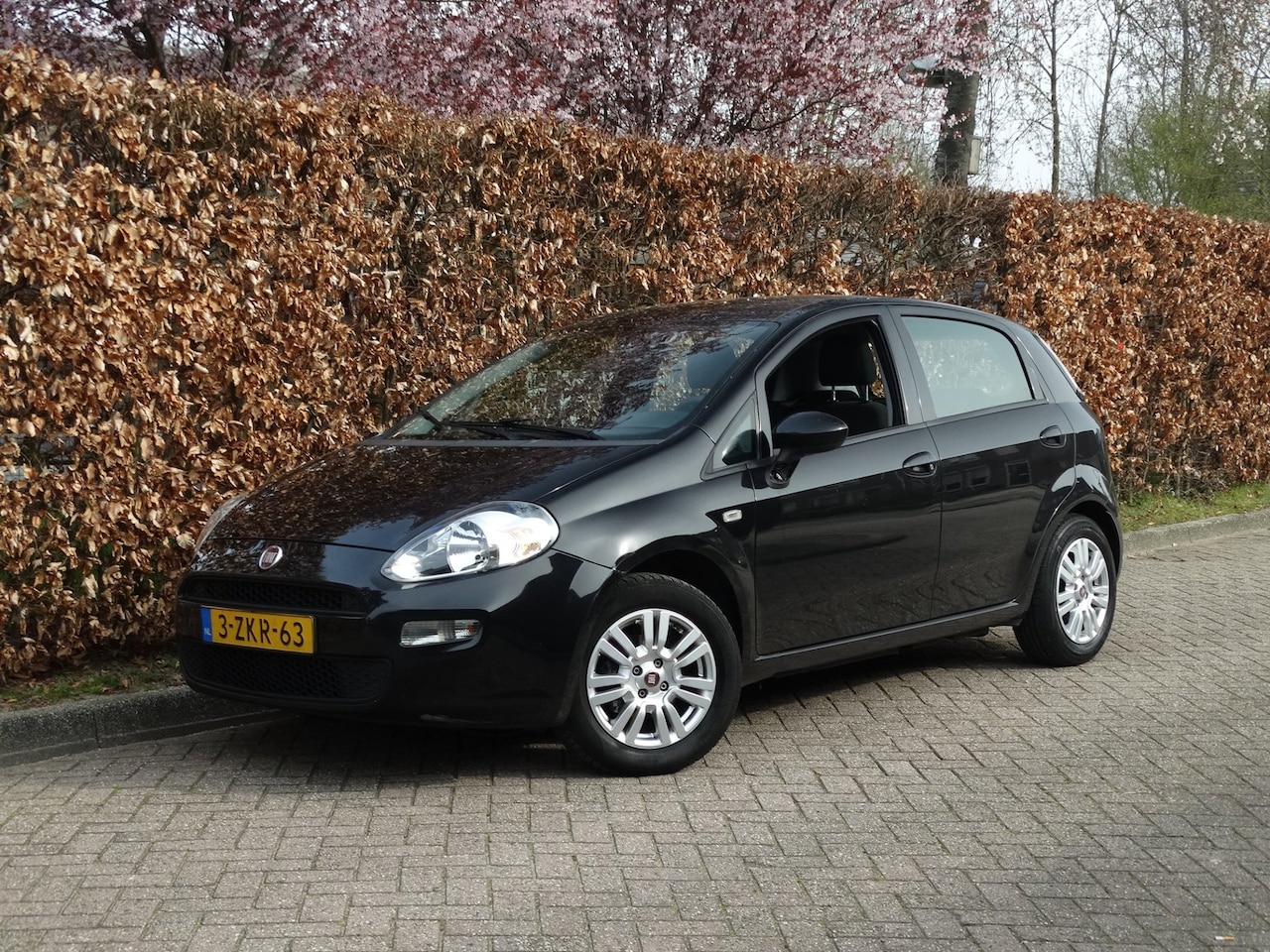 Fiat Punto Evo - 1.2 Pop Airco apk 12-26 - AutoWereld.nl
