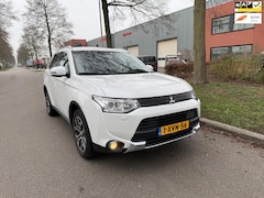 Mitsubishi Outlander - 2.0 PHEV Instyle X-Line apk 04-2027