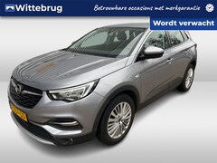 Opel Grandland X - 1.2 Turbo Innovation / Navigatie / App connect / Camera / Parkeersensoren V+A / Climate co