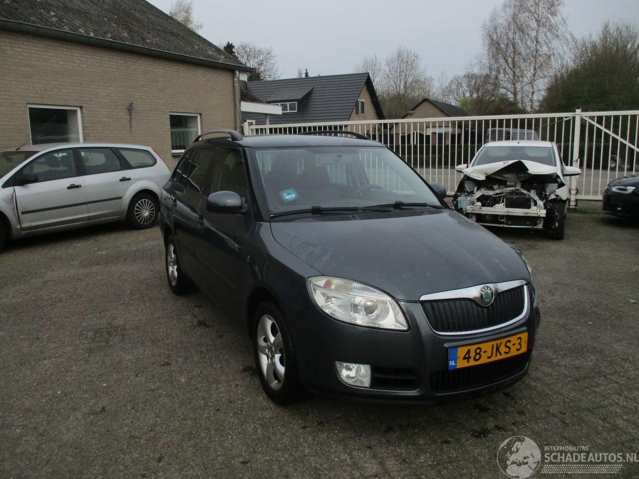 Skoda Fabia - 1.4-16V Dynamic 1.4-16V Dynamic - AutoWereld.nl