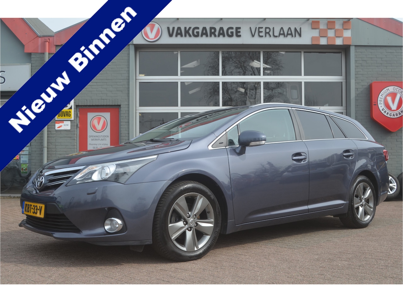 Toyota Avensis Wagon - 1.8 VVTi Dynamic Business camera 12 mnd. gar. - AutoWereld.nl