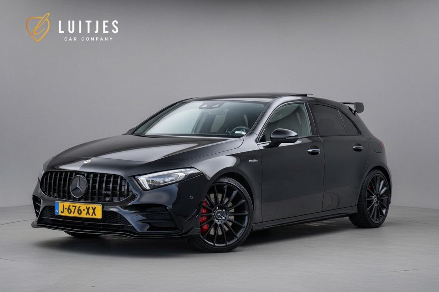 Mercedes-Benz A-klasse - AMG 35 4MATIC 306pk|Pano|Aero-pack|Schaalstoelen|Burmester|Sfeerverl.|Memory|Dealer-onderh - AutoWereld.nl