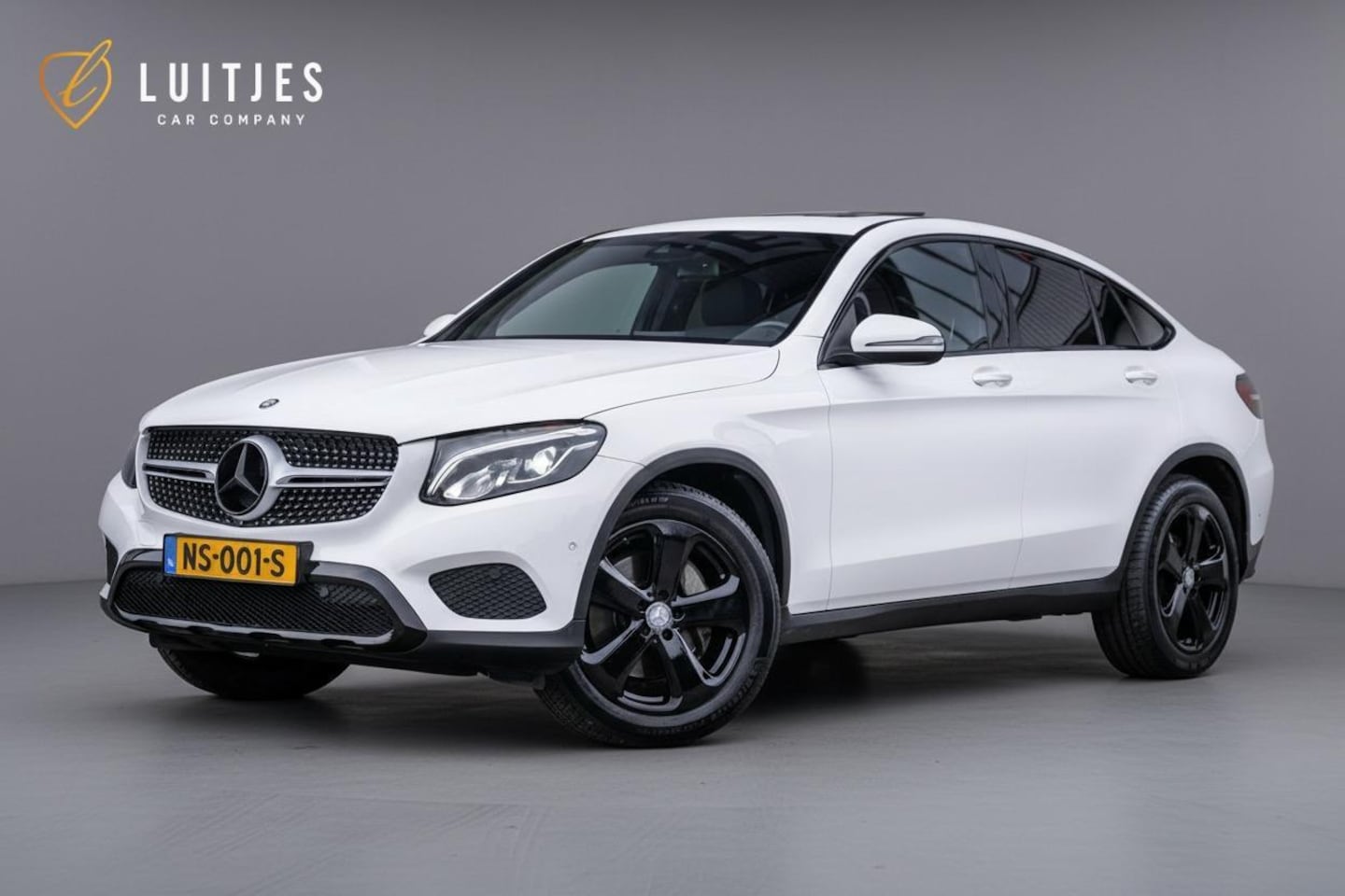 Mercedes-Benz GLC-klasse Coupé - 220d 4MATIC Night-pakket I Schuifdak I Camera I Trekhaak I 19'' I Leder I Volledig-onderho - AutoWereld.nl