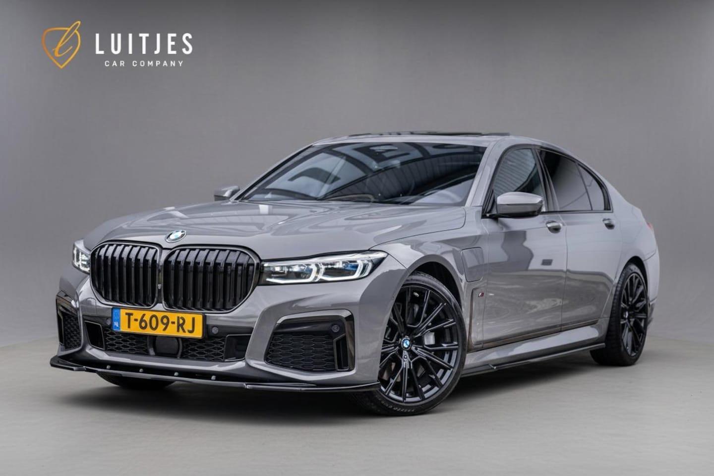 BMW 7-serie - 745e M-Sport I Laser I Panorama I H&K I Individual I Dravitgrau I HuD I 360° I Dealer-onde - AutoWereld.nl