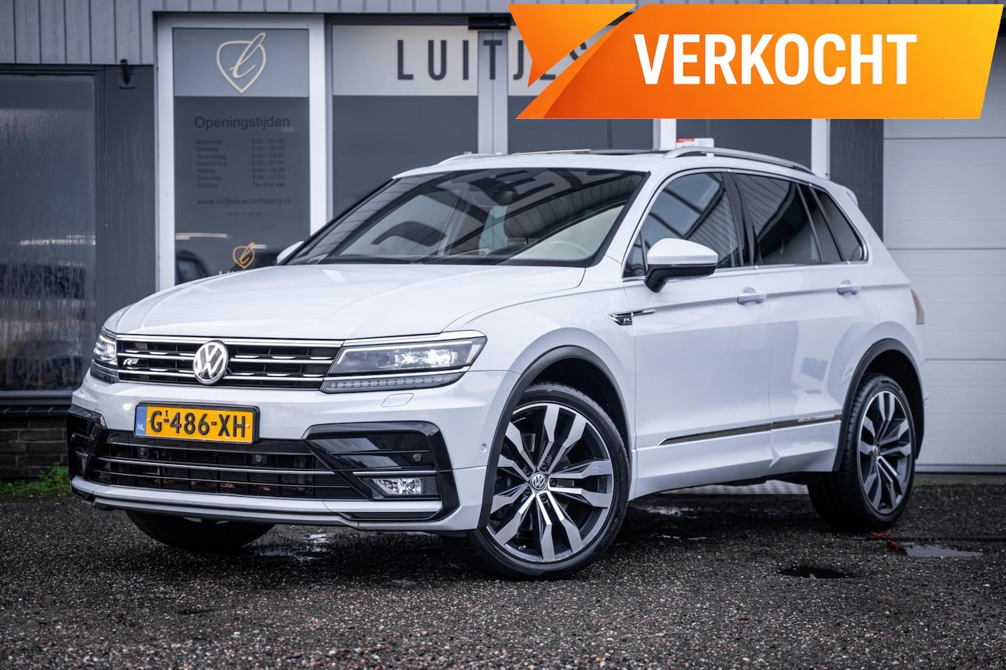Volkswagen Tiguan - 2.0 TSI 230pk 4Motion R-Line I Pano I Elek.trekhaak I Virtual-cockpit I Carplay I HuD I AC - AutoWereld.nl