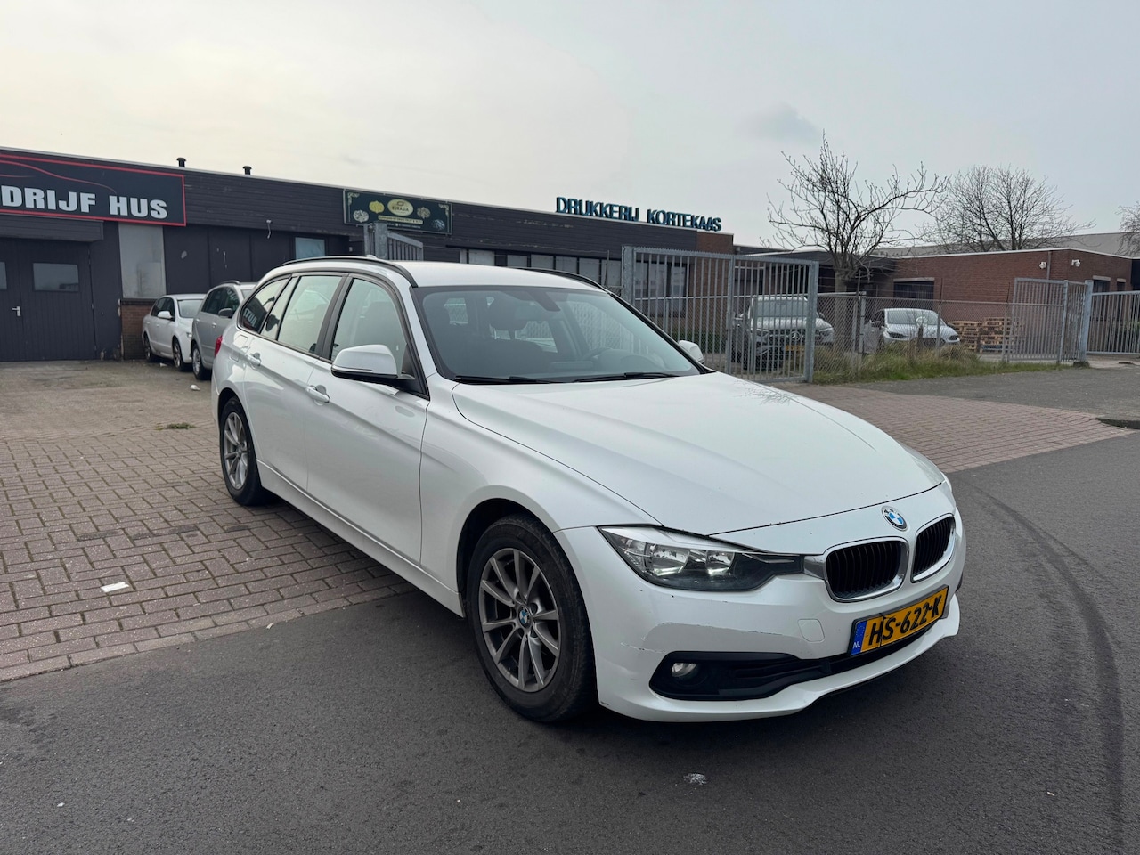 BMW 3-serie Touring - 316d AUTOMAAT LED/NAVI/CLIMA FACELIFT - AutoWereld.nl