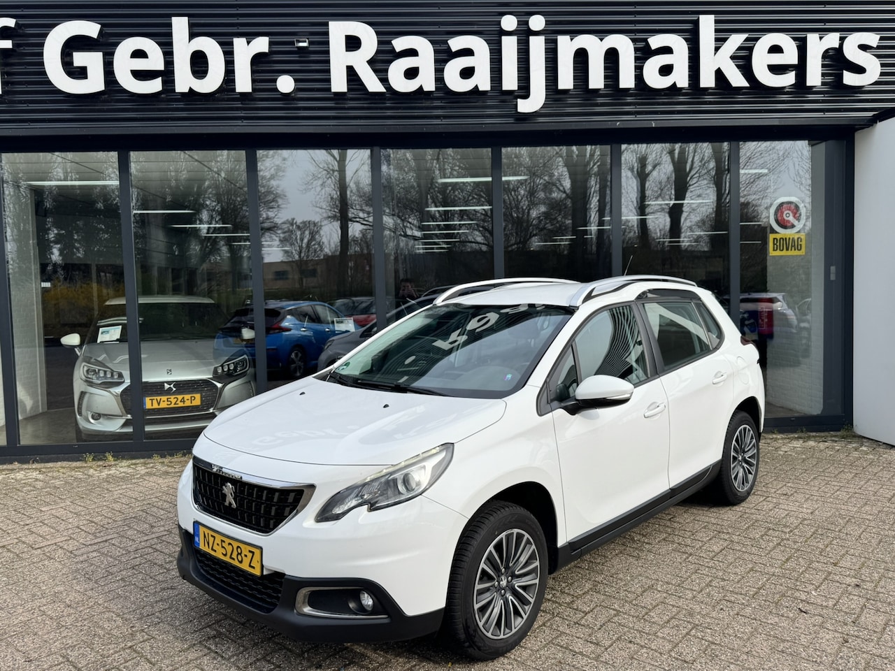 Peugeot 2008 - 1.2 PureTech Blue Lion*Navi*Airco*EXPORT/EX.BPM* - AutoWereld.nl