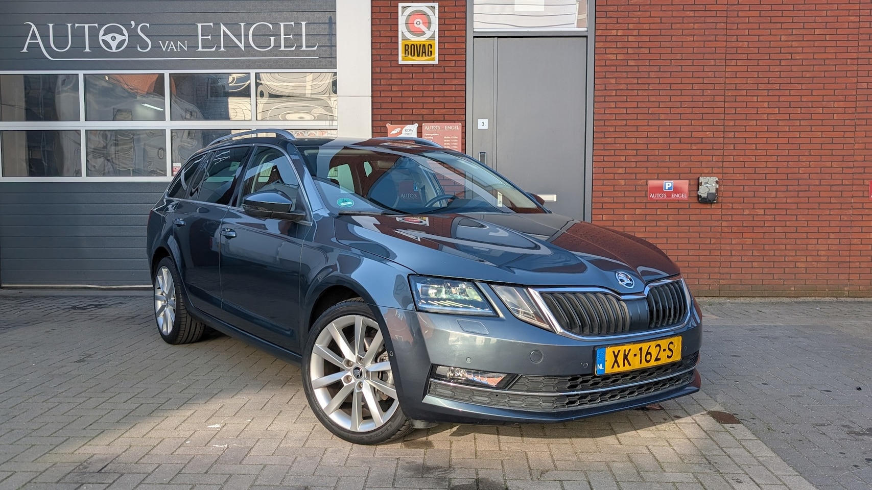 Skoda Octavia Combi - 1.0 TSI Sport Business Edition/Garantie/LED/Carplay/Canton/Ambient - AutoWereld.nl