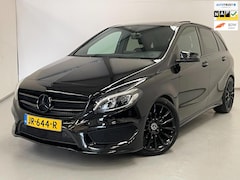 Mercedes-Benz B-klasse - 180 AMG Night Edition / Pano / NL-auto