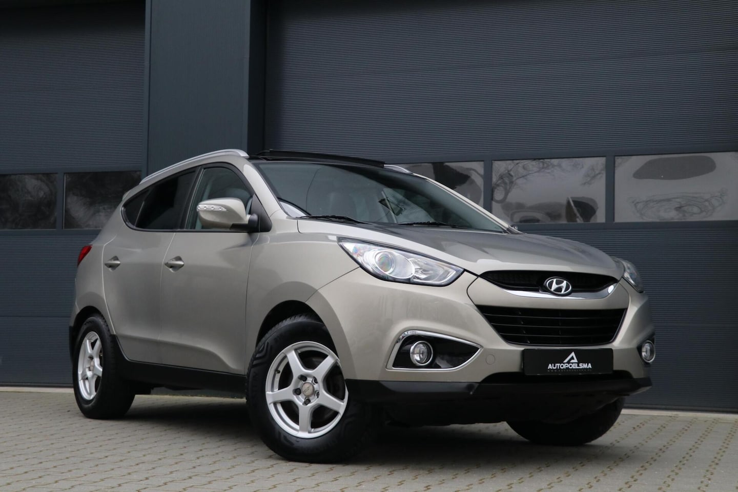 Hyundai ix35 - 2.0i i-Catcher Pano-Schuifdag Stoelverwarming Trekhaak 167000km - AutoWereld.nl