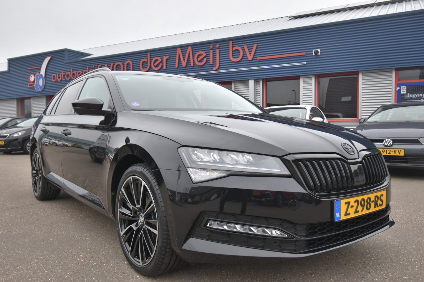 Skoda Superb Combi - 1.5 TSI ACT Business Edition 1.5 TSI ACT Business Edition , VIRTUAL COCKPIT , LMV19 , NAVI ,  CLIMATR , CR CONTR , LED - AutoWereld.nl
