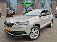 Skoda Karoq - 1.5 TSI DSG ACT Business Edition Wegklapbare trekhaak - Dodehoek detectie - Stoel+Voorruit