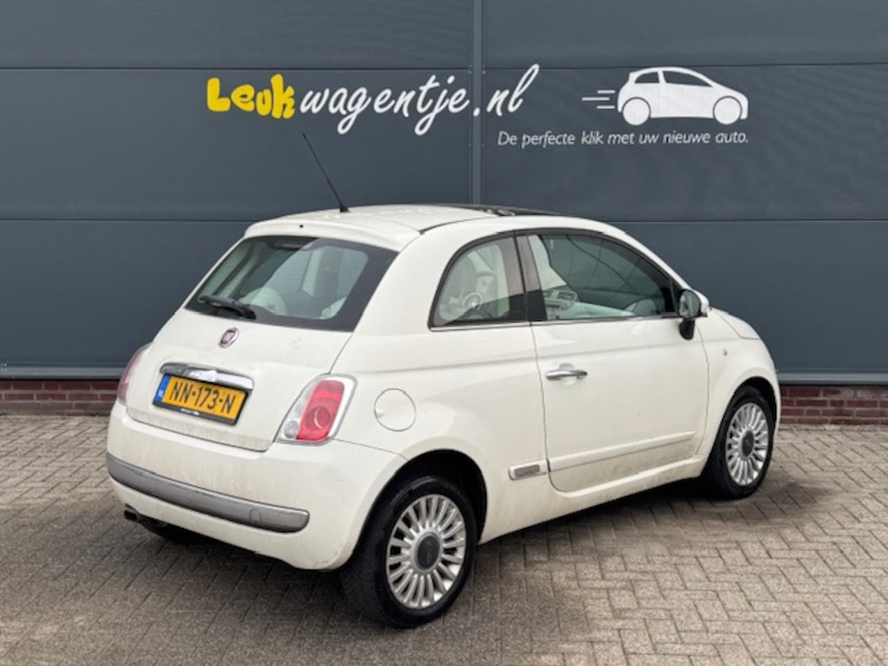 Fiat 500 - 1.2 Lounge *panorama *airco *bluetooth *lichtmet. - AutoWereld.nl