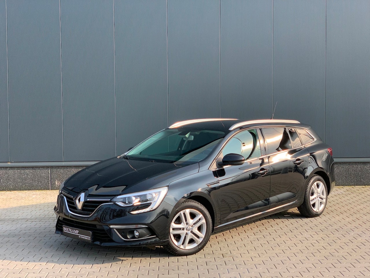 Renault Mégane Estate - 1.2 TCe Zen | CRUISE | TREKHAAK | LED | NAVI - AutoWereld.nl