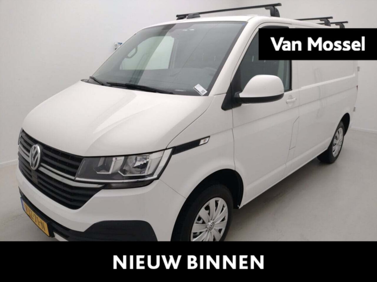 Volkswagen Transporter - 2.0 TDI L1H1 110PK | Airco | Navigatie | Cruise Control | Apple/Android Carplay | Parkeerh - AutoWereld.nl