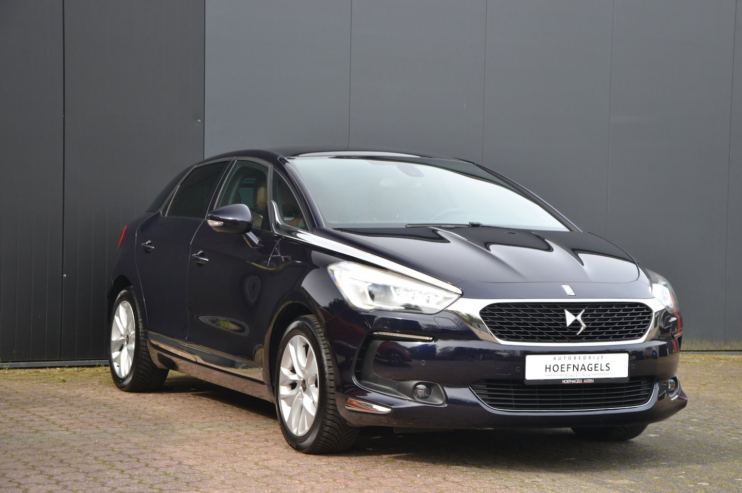 DS 5 - 1.6 THP 1955 * So Chic * 165 pk Automaat * Leder * Led - AutoWereld.nl