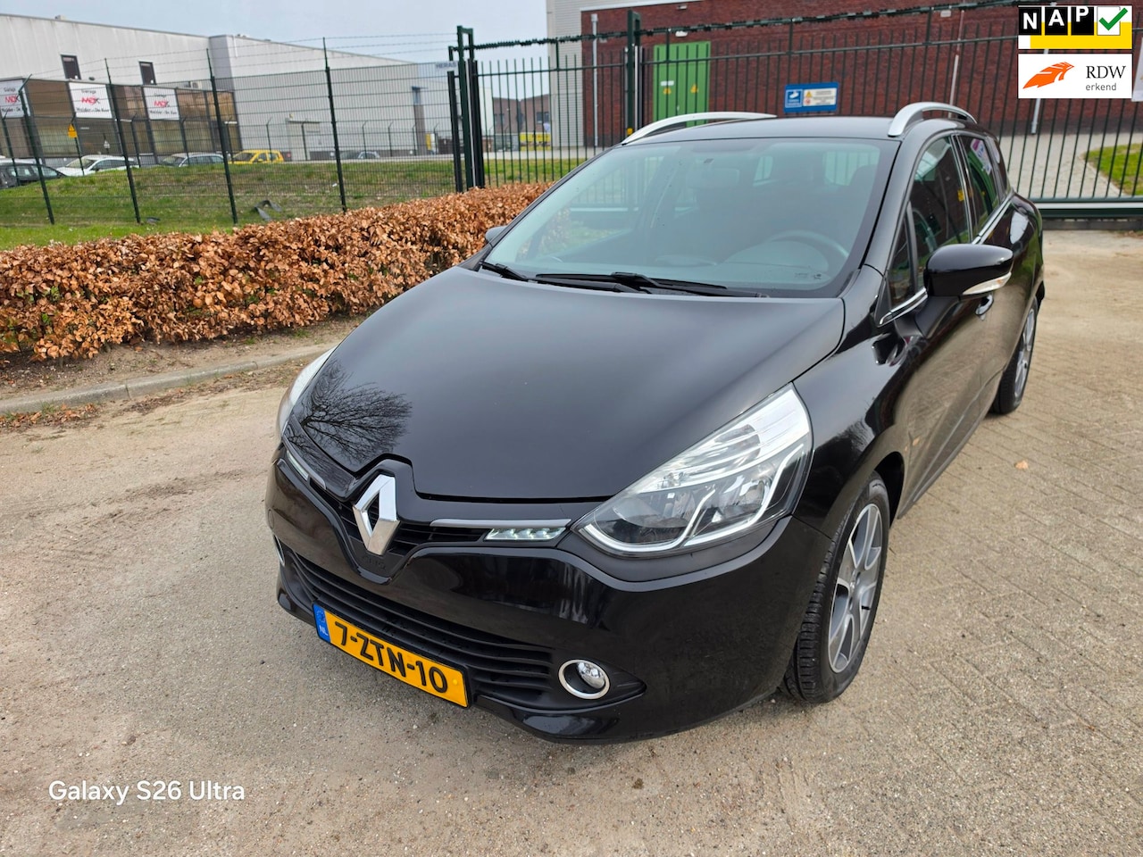 Renault Clio Estate - 0.9 TCe Night&Day NAVI BASSREFLEX NIEUWSTAAT! - AutoWereld.nl