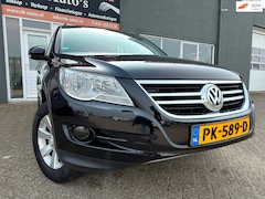 Volkswagen Tiguan - 1.4 TSI Track&Field 4Motion 6 bak met elec. panoramadak en navigatie en parkeersensoren en