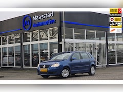 Volkswagen Polo - 1.4-16V Optive lage Kms Airco Cruise Trekhaak