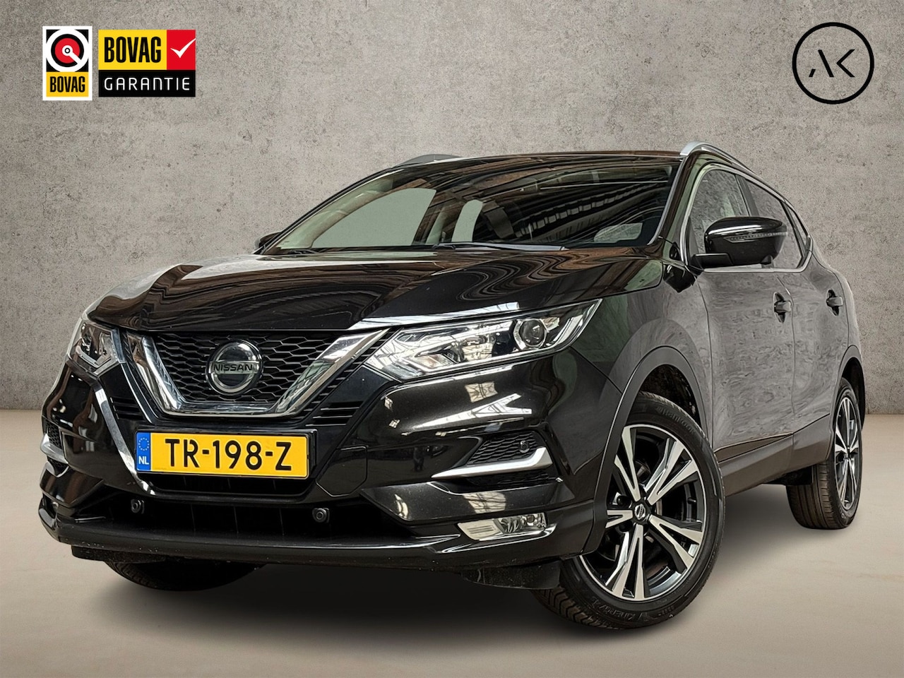 Nissan Qashqai - 1.2 N-Connecta (PANORAMADAK, NAVIGATIE, 360 CAMERA, GETINT GLAS, KEYLESS, SPORTSTOELEN, CR - AutoWereld.nl