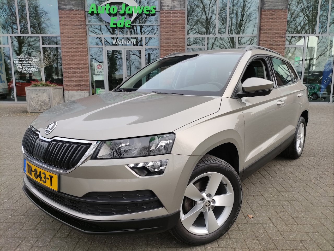 Skoda Karoq - 1.5 TSI DSG ACT Ambition Business Adaptieve Cr.control - Achteruitrijcamera - Getinte ruit - AutoWereld.nl