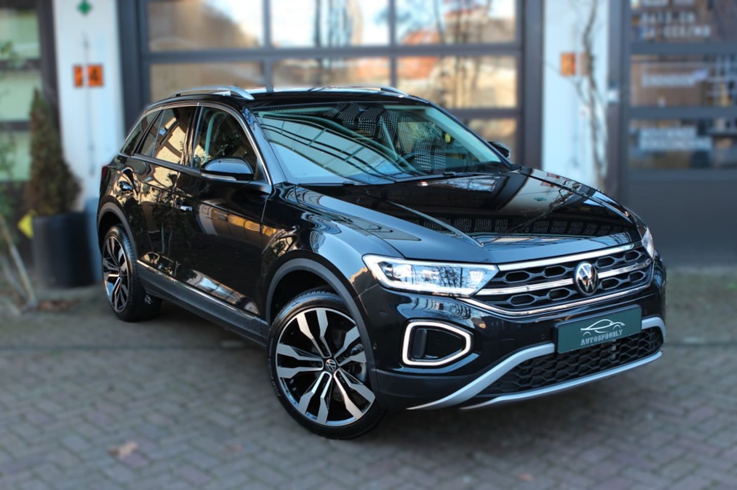 Volkswagen T-Roc - 1.5 TSI Life Edition 1.5 TSI Life Edition - AutoWereld.nl