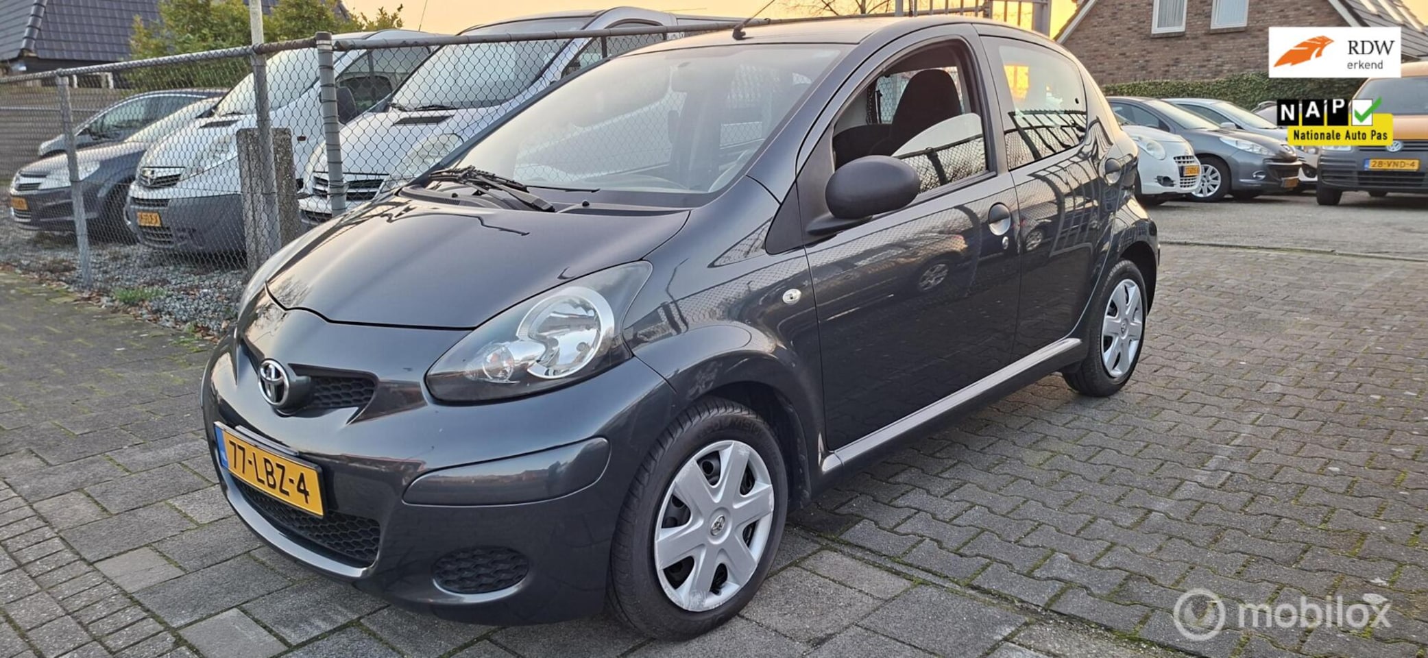 Toyota Aygo - 1.0-12V Access 1.0-12V Access - AutoWereld.nl