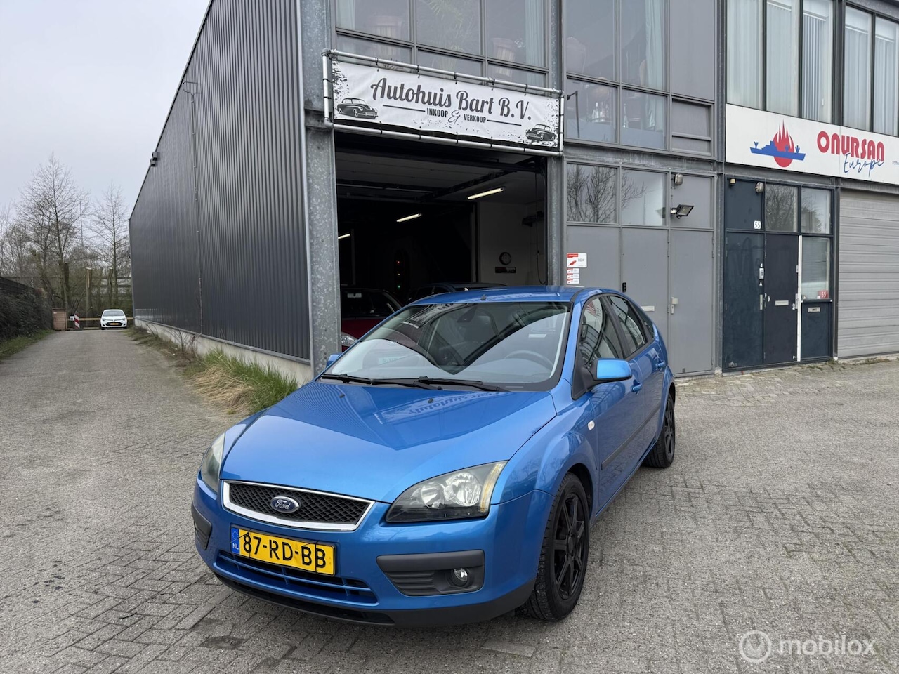 Ford Focus - 1.6-16V First Edition Airco! Trekhaak! Nieuwe APK! NAP Logisch! - AutoWereld.nl