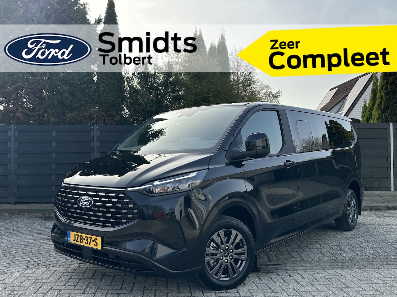 Ford Model T - Custom Titanium X 340 2.5 PHEV 233 pk L2 9 persoons | Elek. Trekhaak | Winter Pack | Camer - AutoWereld.nl