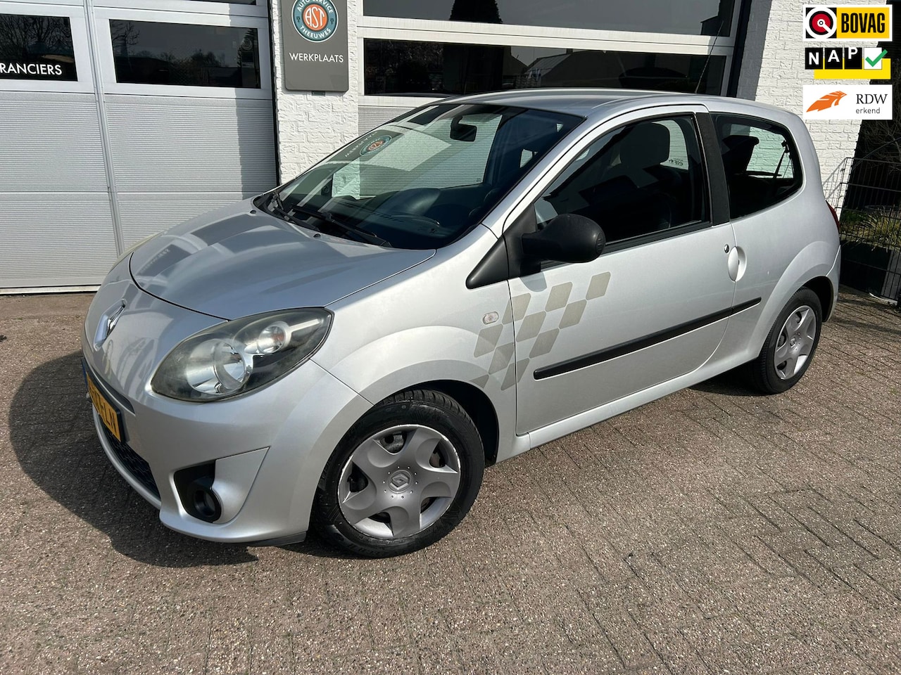 Renault Twingo - 1.2-16V Dynamique NAP|AIRCO - AutoWereld.nl