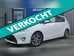 Toyota Verso - 1.8 VVT-i Business 7pers Clima Trekhaak Cruise Camera