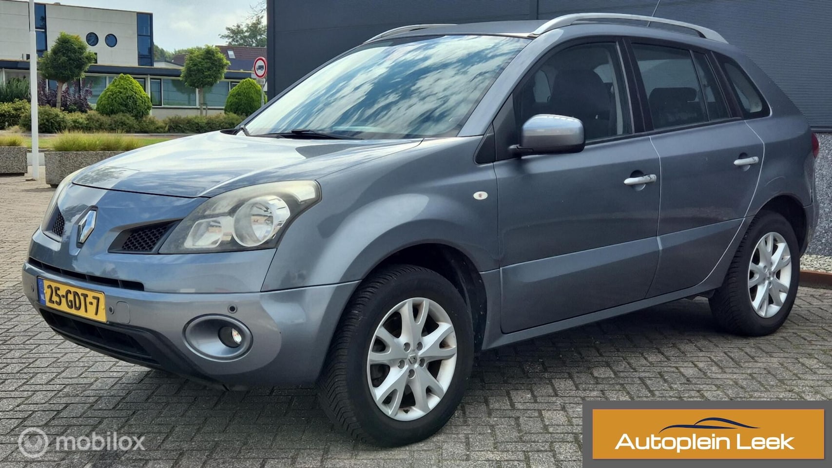 Renault Koleos - 2.5 Dynamique TREKGEWICHT 2000KG 172PK NW APK - AutoWereld.nl