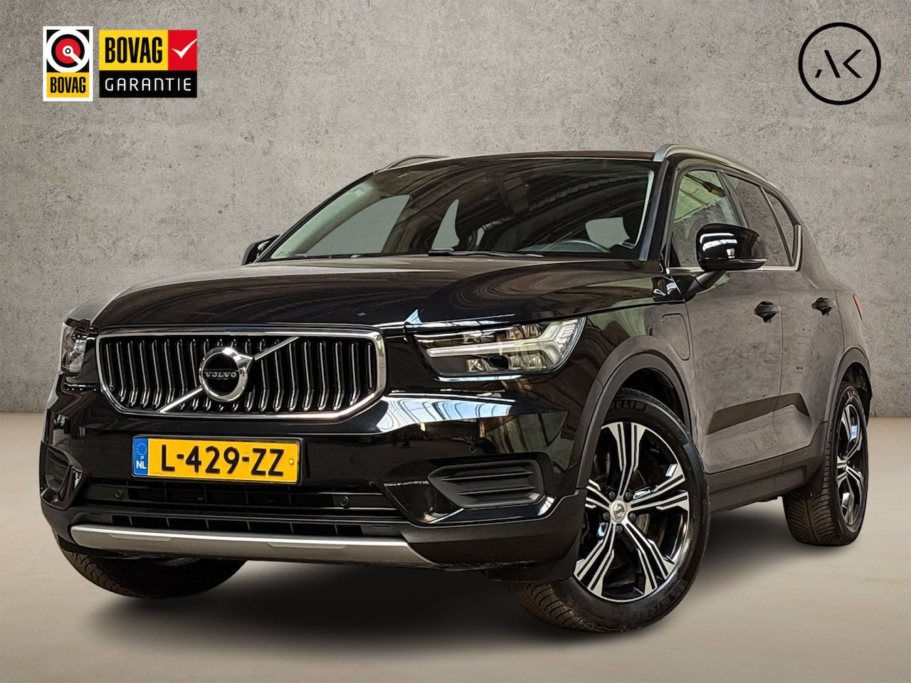 Volvo XC40 - 1.5 T4 Recharge Inscription 211Pk Automaat (APPLE CARPLAY, GROOT NAVI, CAMERA, GETINT GLAS - AutoWereld.nl