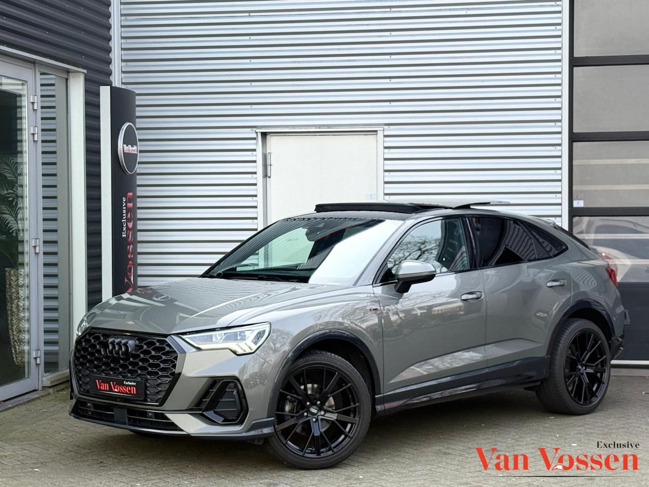 Audi Q3 Sportback - 35 TFSI S-Line| PANO|CAMERA|KEYLESS|CARPLAY|AUDI PRE SENSE - AutoWereld.nl