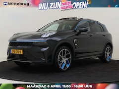 Lynk & Co 01 - 1.5 260PK Panorama schuif/ kanteldak | 360 Camera | Apple Carplay |