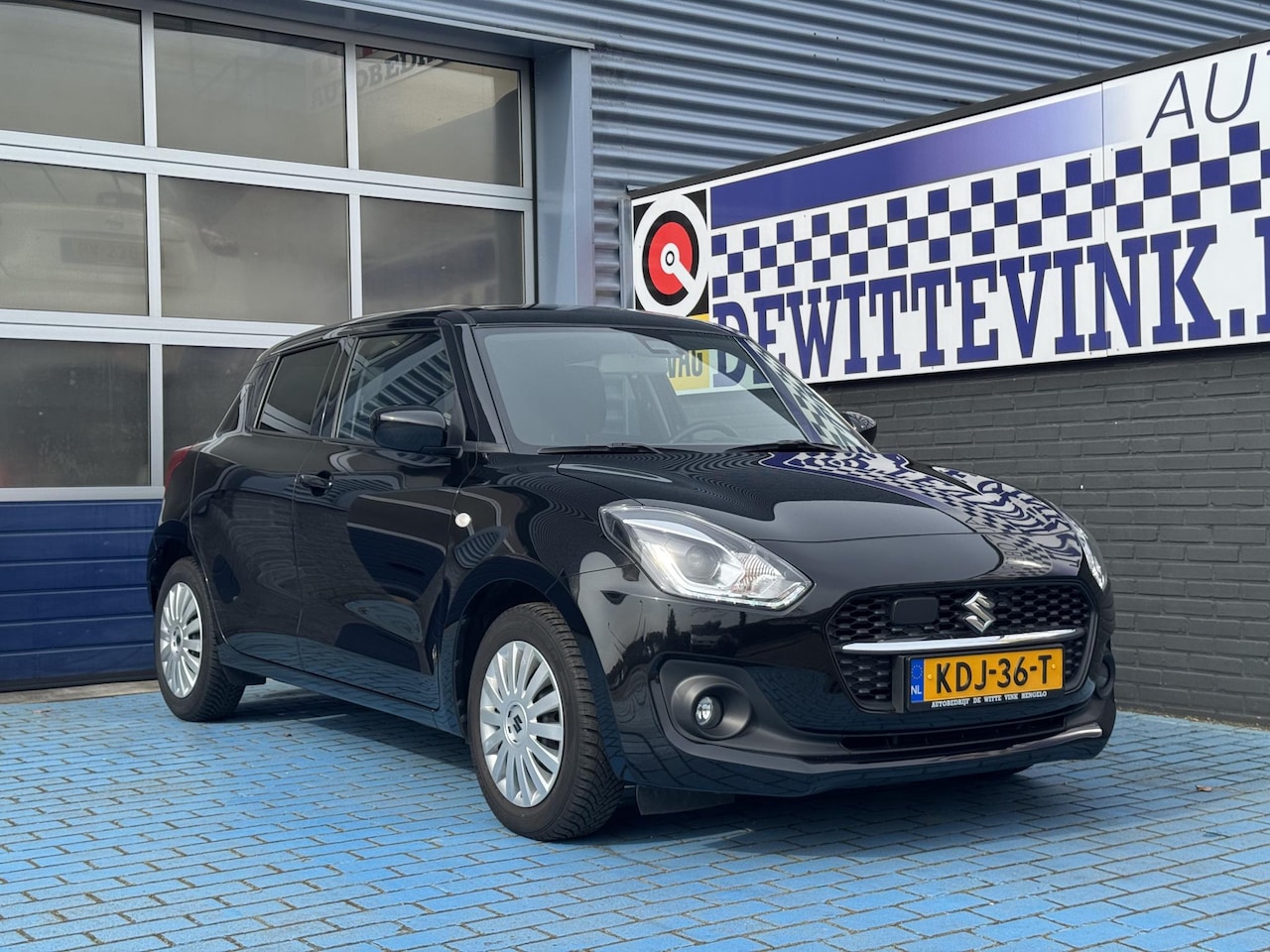 Suzuki Swift - 1.2 AUTOMAAT CRUISE LED APPLE P-CAM - AutoWereld.nl