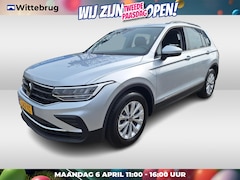 Volkswagen Tiguan - 1.5 TSI Life 14.478 km LED / Navi by APP