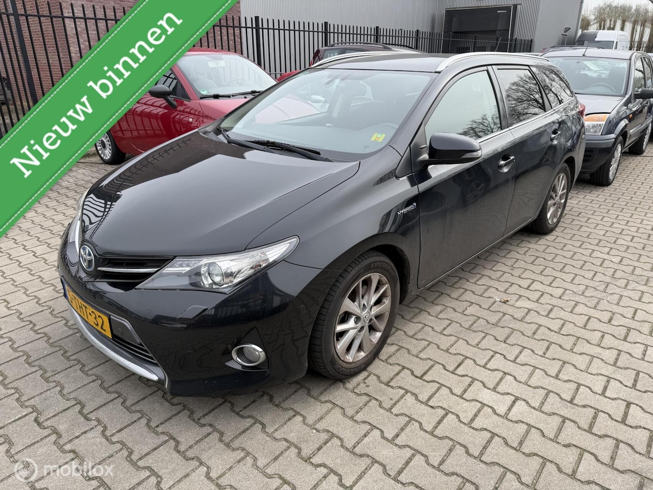 Toyota Auris - 1.8 Hybrid Lease 1.8 Hybrid Lease+ - AutoWereld.nl