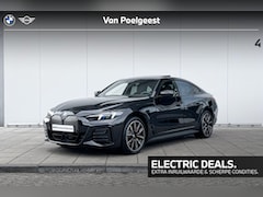 BMW i4 - eDrive35 M Sport Edition M Sport Pro / Glazen Schuifdak / Adaptieve Cruise Control / Comfo