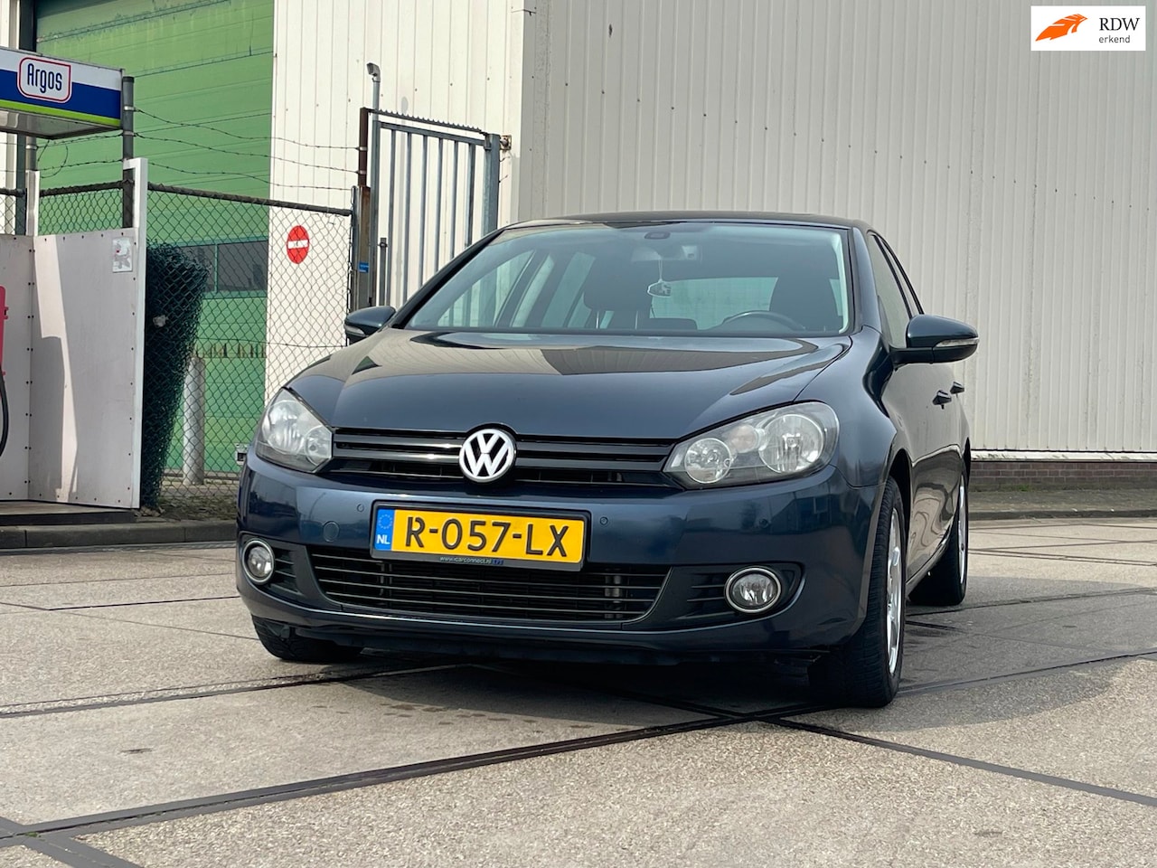 Volkswagen Golf - 1.4 TSI Trendline Airco/Cruise/Stoelverw/PDC - AutoWereld.nl
