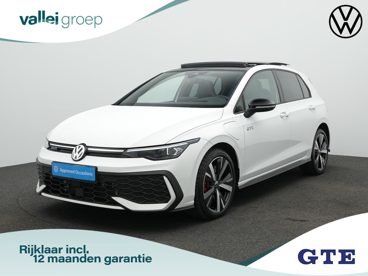 Volkswagen Golf - 1.5 eHybrid 272 pk DSG GTE | Panoramadak | 360 Camera | Head-up display | IQ Light | Stuur - AutoWereld.nl