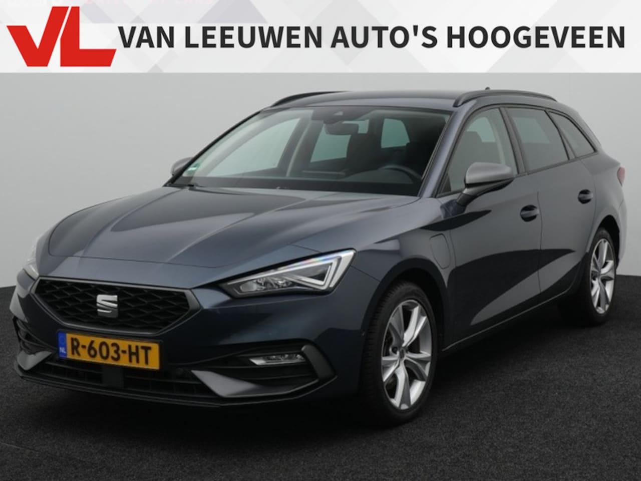 SEAT Leon Sportstourer - 1.4 TSI eHybrid PHEV FR Business Intense | VERWACHT | Trekhaak | Volle Auto! - AutoWereld.nl
