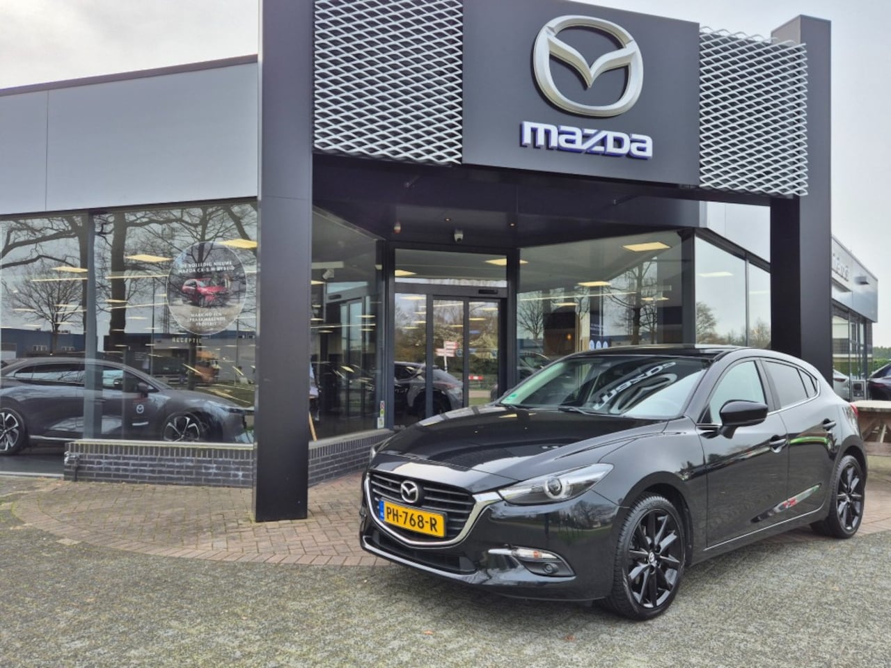 Mazda 3 - SKYACTIV-G 2.0 120 TS+ / Trekhaak - AutoWereld.nl