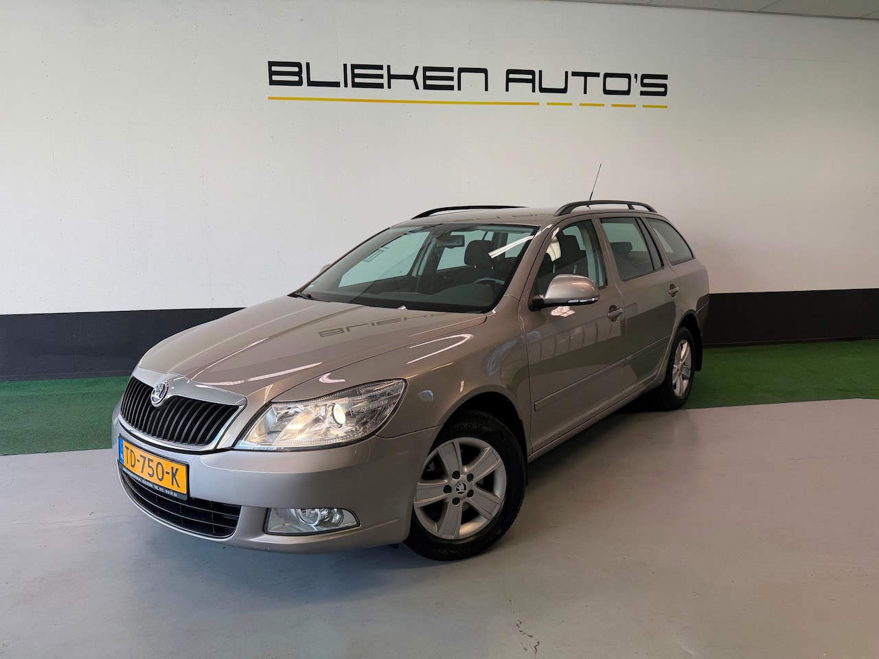 Skoda Octavia Combi - 1.6 TDI Ambition 1.6 TDI Ambition - AutoWereld.nl