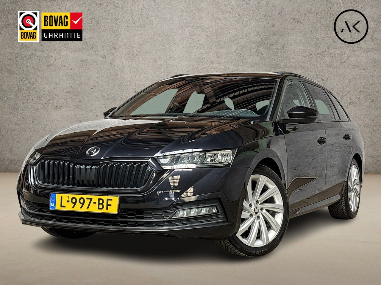 Skoda Octavia Combi - 1.0 e-TSI Sportline Automaat (PANORAMADAK, KUIPSTOELEN, VIRTUAL COCKPIT, APPLE CARPLAY, ZW - AutoWereld.nl